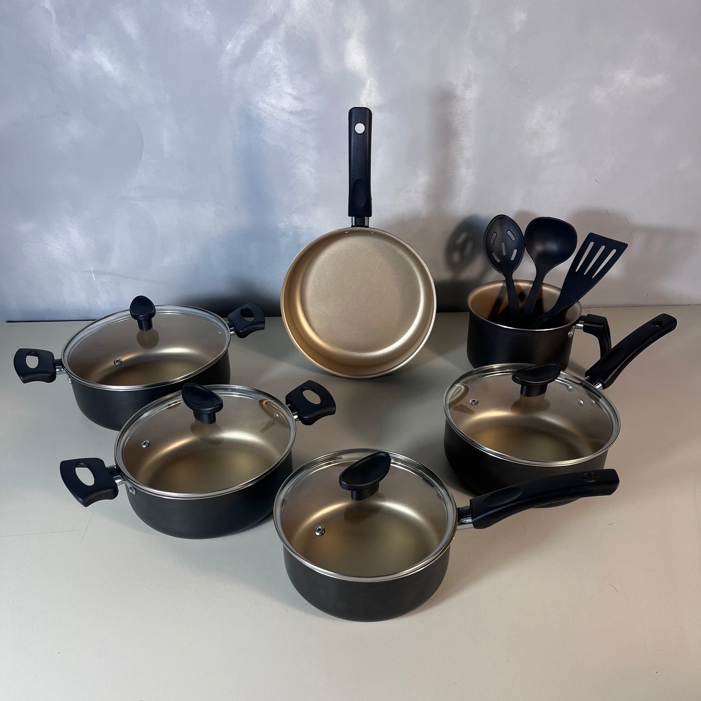 Jogo de Panelas Antiaderente 9 Peças - Preto com Bege